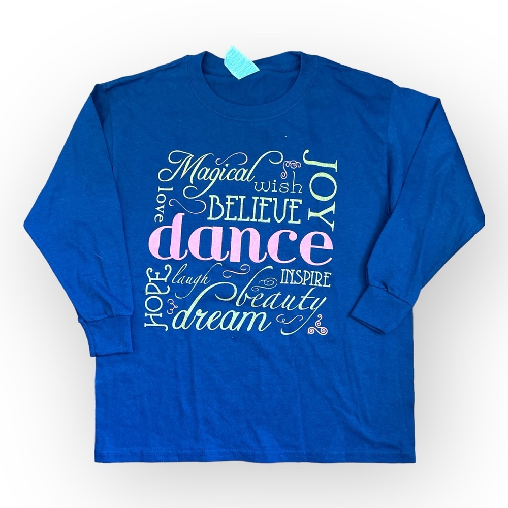 Cotton graphic tee.